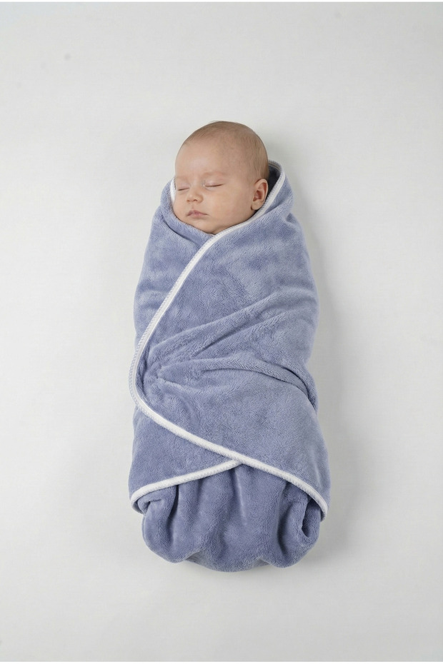 100% Wellsoft Plush Multi-Purpose Baby/Child Blanket 80X130 cm