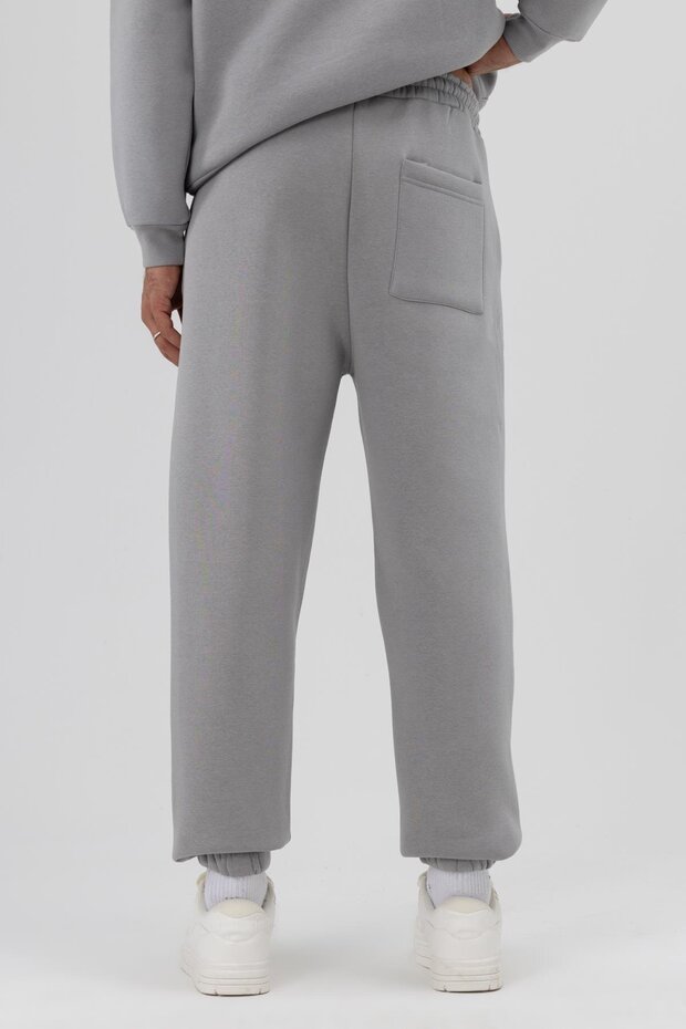 بنطال رياضي أساسي بخصر مطاطي، لون رمادي فاتح - 3