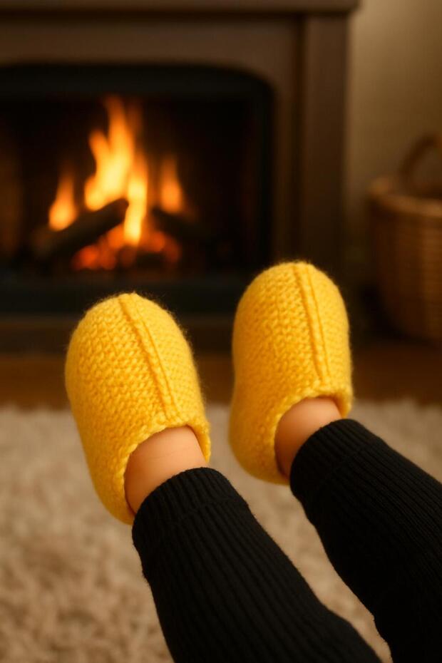 Hand Knitted Yellow Baby Booties |   Soft Acrylic Yarn |   (12-18 Months) Heel Height: 12 Cm.