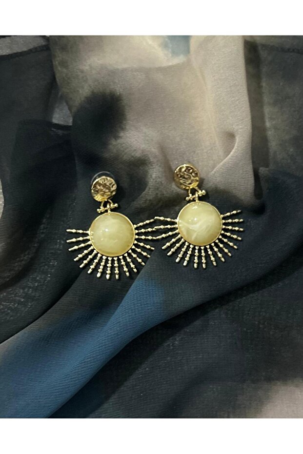 Cream Color Sun Figured Gold Design Earrings