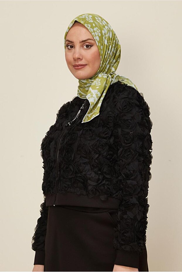 وشاح بنمط الزهور الطبيعية 8559
