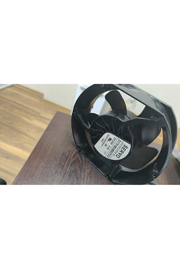 SERVO D1751M24B8CP323