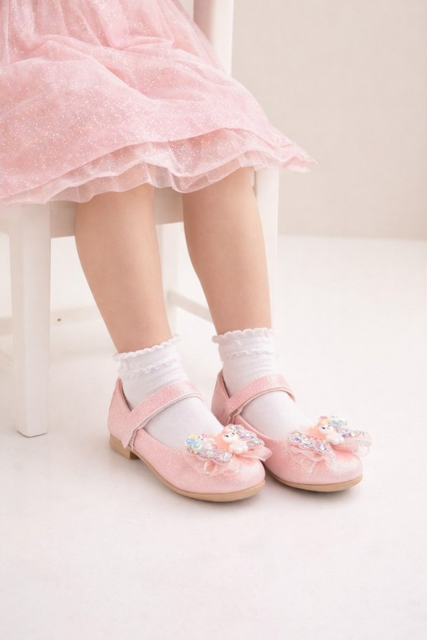 Girl's Fairy Tale Elegance: Ballerina with Bow Figure Detail