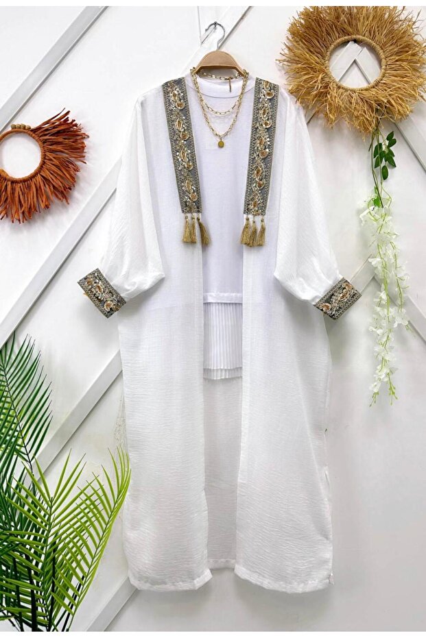 Ethnic Detailed Long Kimono [Fits sizes 38-46, undershirt\necklace not included]