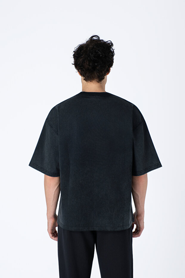 تيشيرت بطبعة امامية - 5