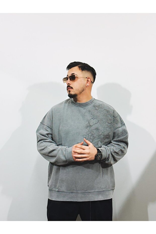 Embroidered Sweat