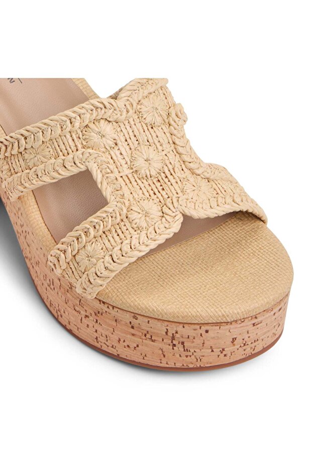 Halerria / Heeled Sandals - 5