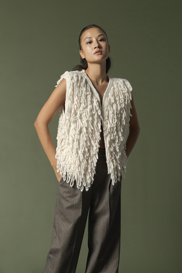 PÜSKÜLLÜ YELEK - 1