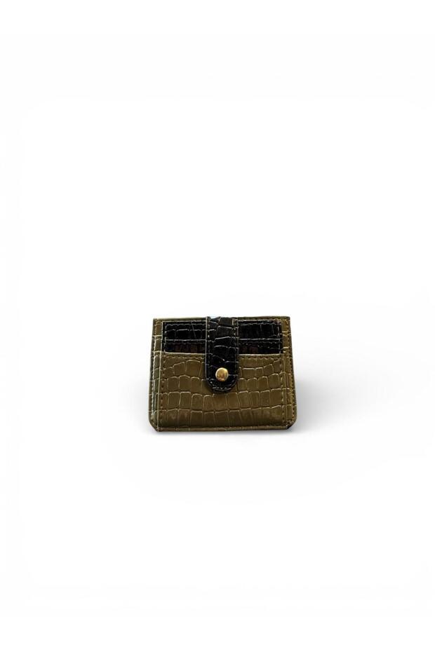 Women's Patent Leather Card Holder