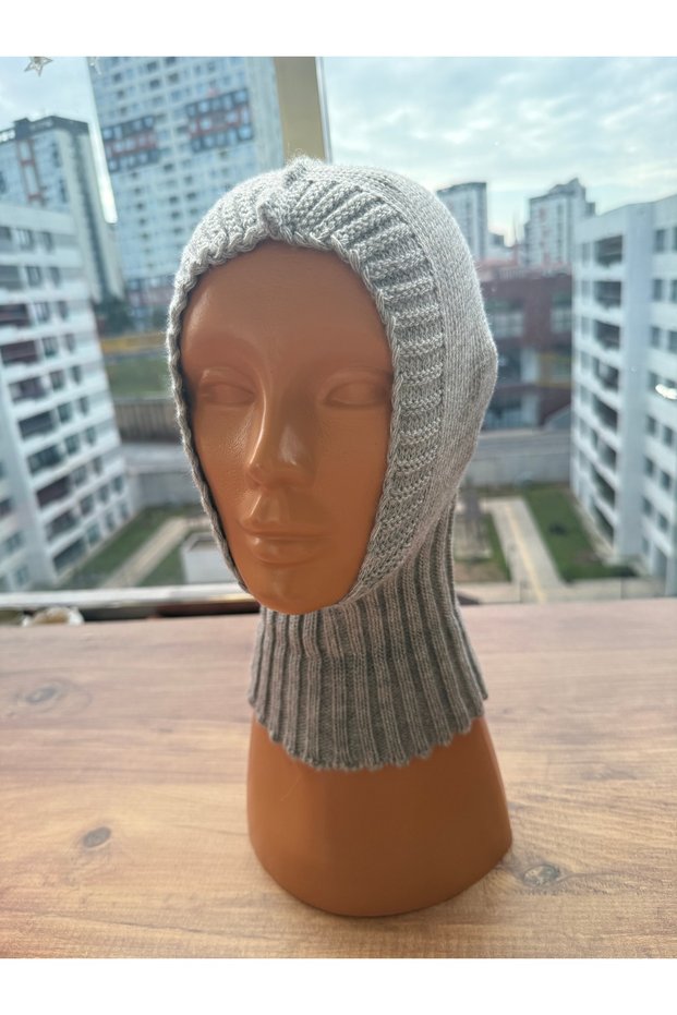 Gray Color Cold-Proof Baby and Children's Knitwear Balaklava Face Mask Beanie Covering Ears and Neck