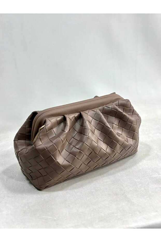 women's hand shoulder bag