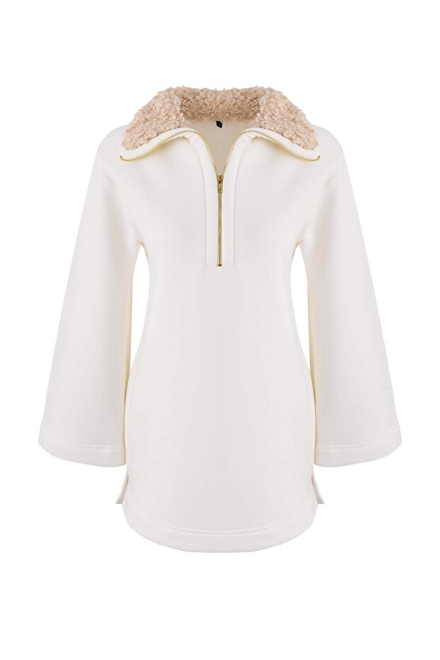 Bej Yaka Detaylı Oversize İnterlok Örme Sweatshirt TCTAW26TW00004 - 5