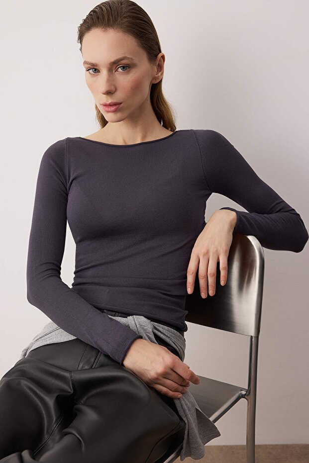 Wardrobe Essentials Antrasit Yumuşak Dokulu Kayık Yaka Triko Kazak TWOAW26KZ00293 - 6