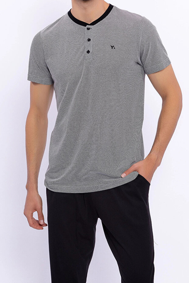 طقم بيجامة رجالي كريمي بأزرار - 3