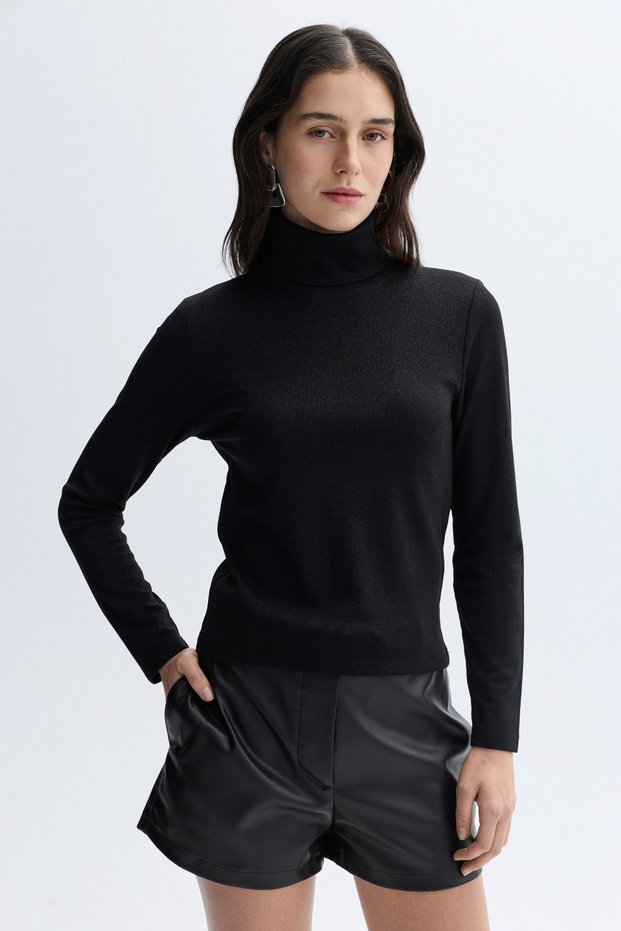Women's Black High-Neck Fitted Long Sleeve T-Shirt