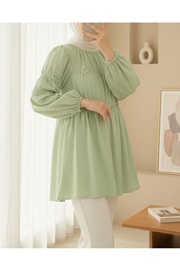 Poplin Tunic with Daisy Detail and Elastic Sleeves - Water Green