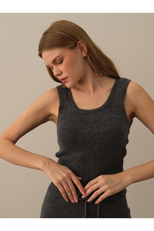 Kadın Gri Regular Fit Triko Atlet - 1