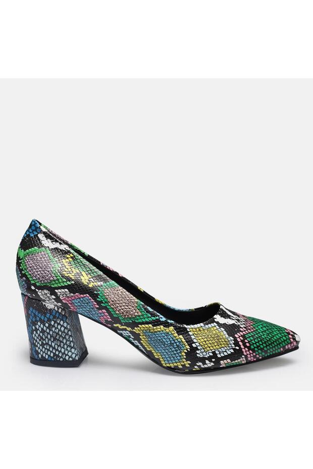 Thick heel shoes, colorful snake