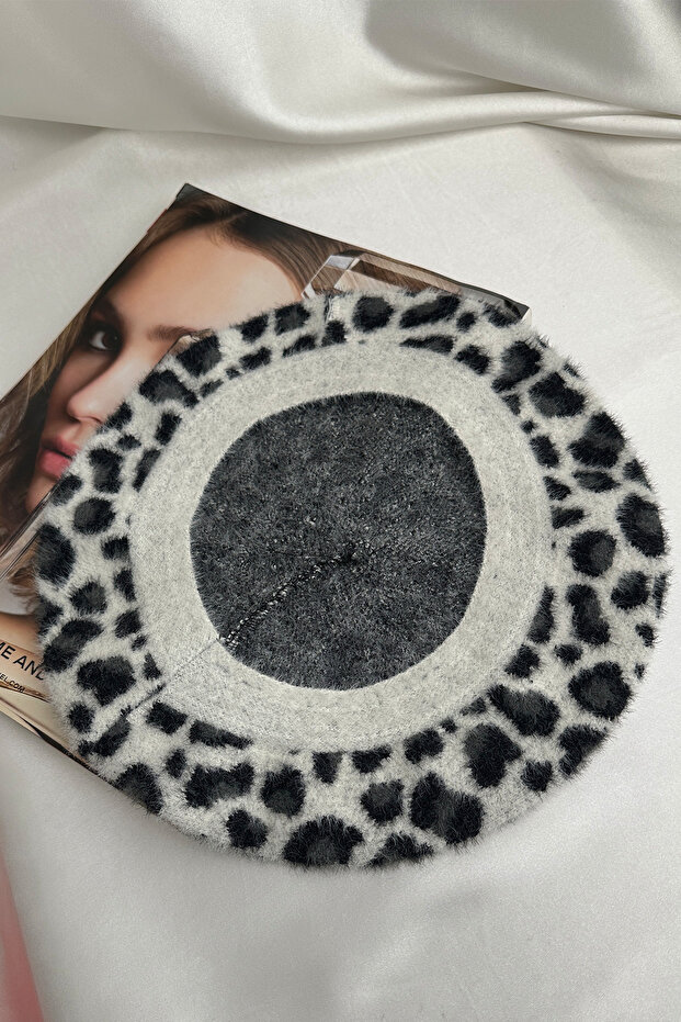 قبعة رسام بنمط الفهد ذات الملمس الناعم - 2