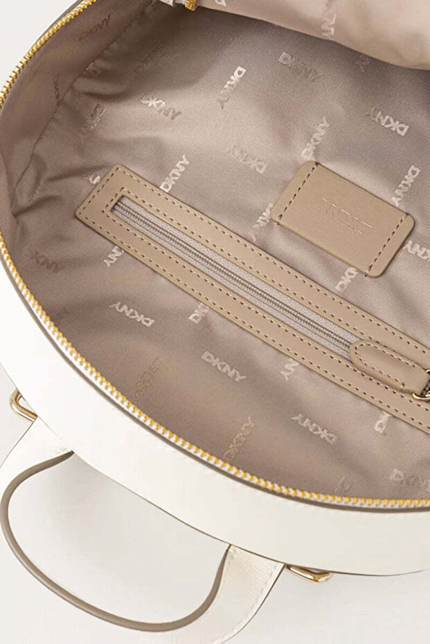 حقيبة ظهر متوسطة الحجم من براينت أفينيو - 5