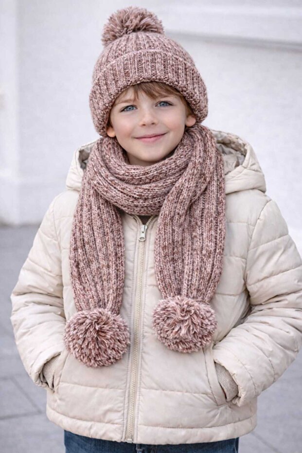 Pompom Scarf-Beanie Set