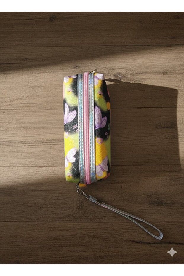 حقيبة مكياج منقوشة على شكل فراشة لامعة - 3