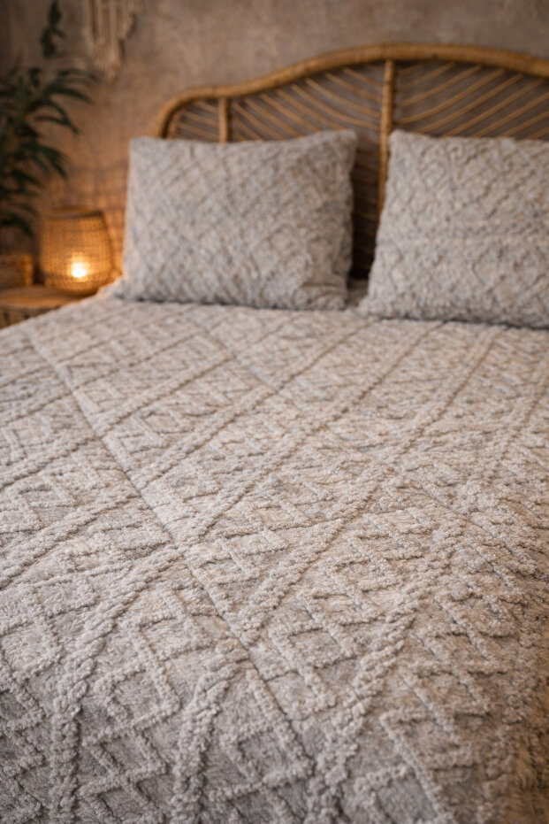 AYLA COMFORTER SET - 3