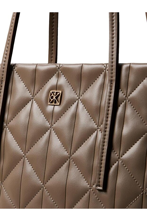 QUILTED SMALL TOTE - 4