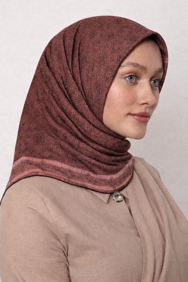 وشاح بنقشة اللوتس - 06104-17