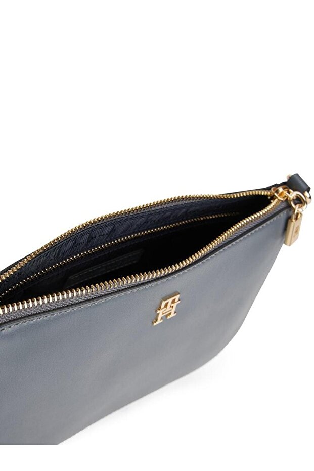 TH GLAM CONV MED CROSSOVER - 3