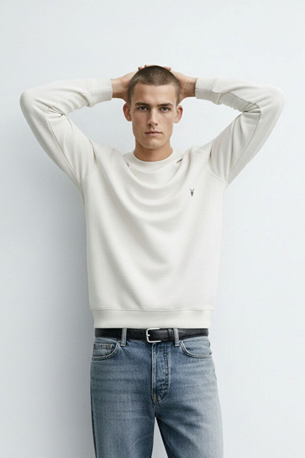 سويت شيرت رجالي ذو رقبة دائرية من إكرو الأساسي - 6