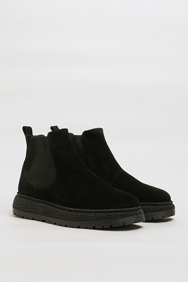 Wills Model Genuine Suede Leather Rubber Sole Boots