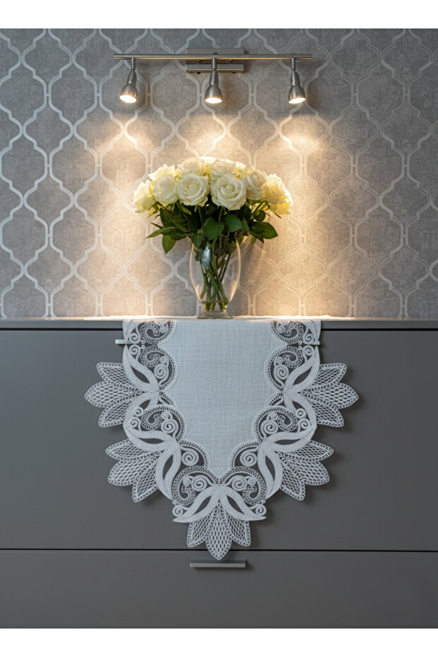 Fransız Dantelli Lalezar Model Uzun Runner - 3