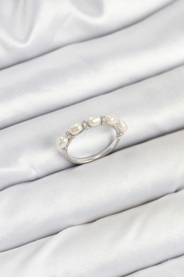 Brass Silver Rk Row of Pearls Women's Ring