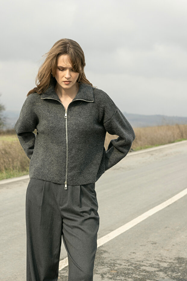 Zippered Knitwear Cardigan