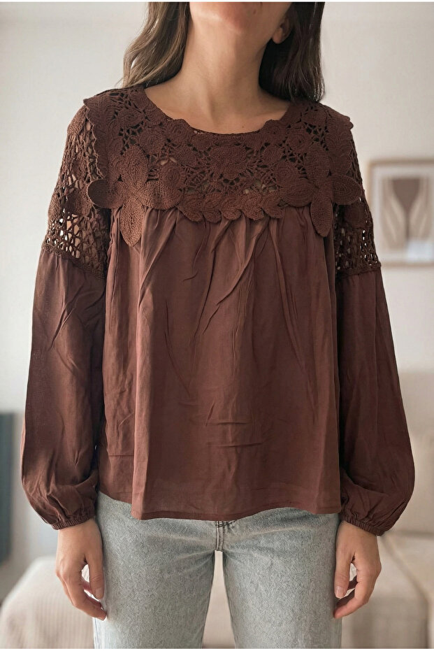 Women's Brown Standard Size Lace-Like Knit Lace Blouse