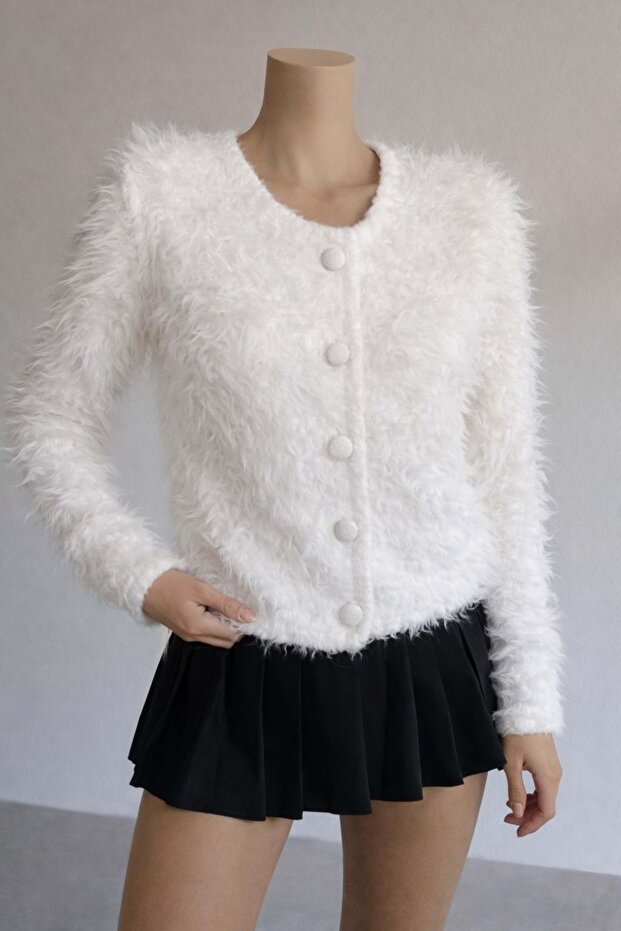 سترة ناعمة مع زر للإغلاق مع طبقة من الفرو - 1