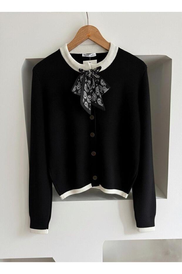 Collar Scarf Detailed Knitwear Cardigan