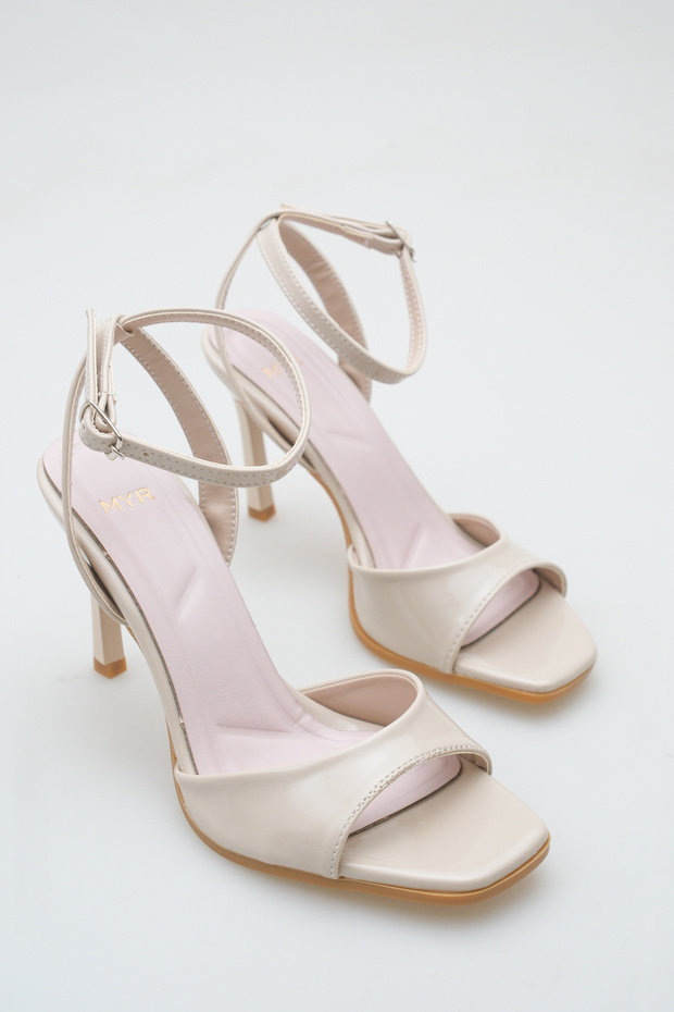 Women's Leather Patent Leather Ankle Strap Heeled Shoes