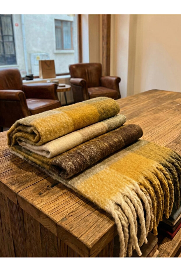 وشاح صوفي ناعم الملمس من الكشمير بنقشة مربعات - 2