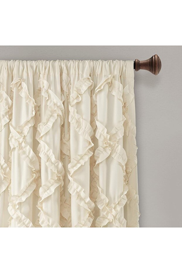 ستائر نوافذ مكشكشة بنمط ماسي - 3