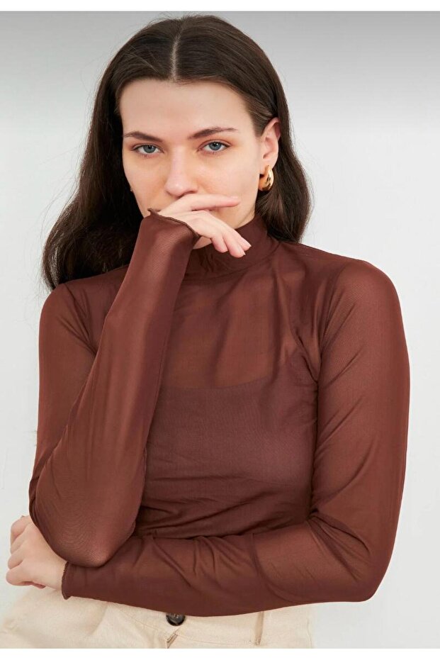 بلوزة شفافة من التول - 2