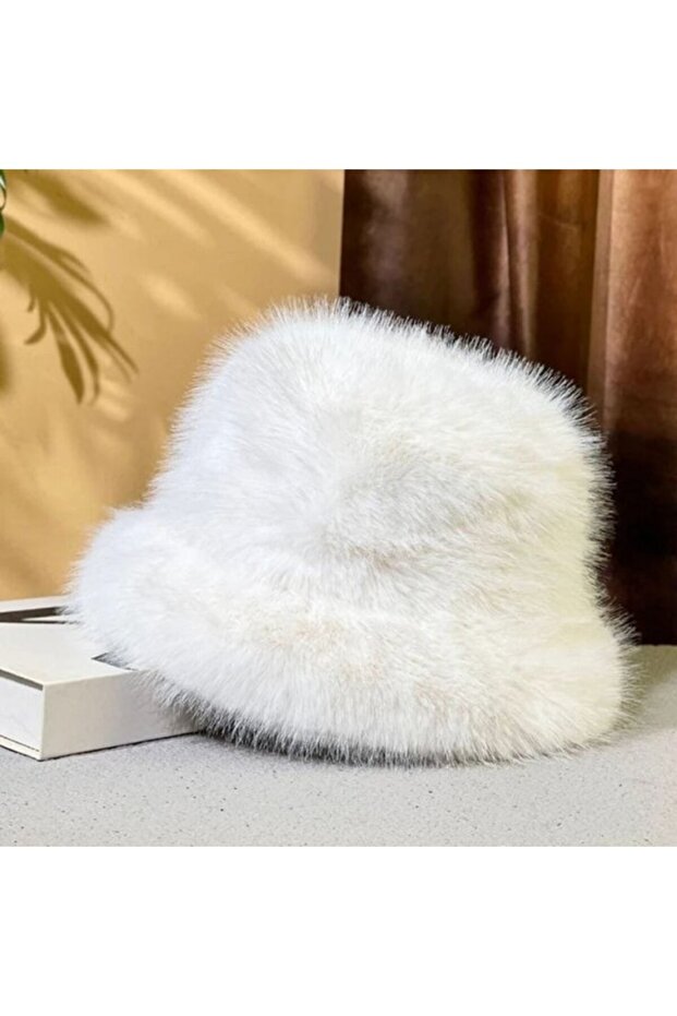 قبعة قلب قطيفة بيضاء - 3