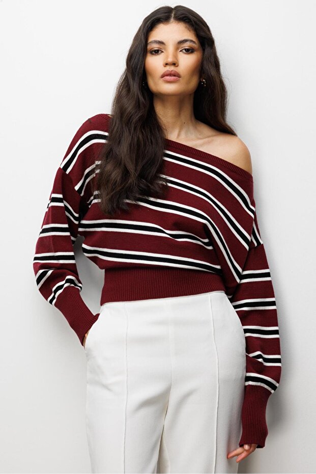 6988 Women's Asymmetrical Rib Cut Boat Neck Knit Sweater Dark Burgundy