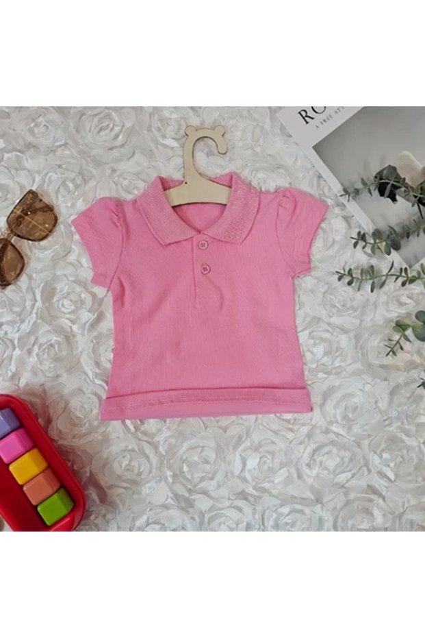 Girls' T-shirt with a plain design