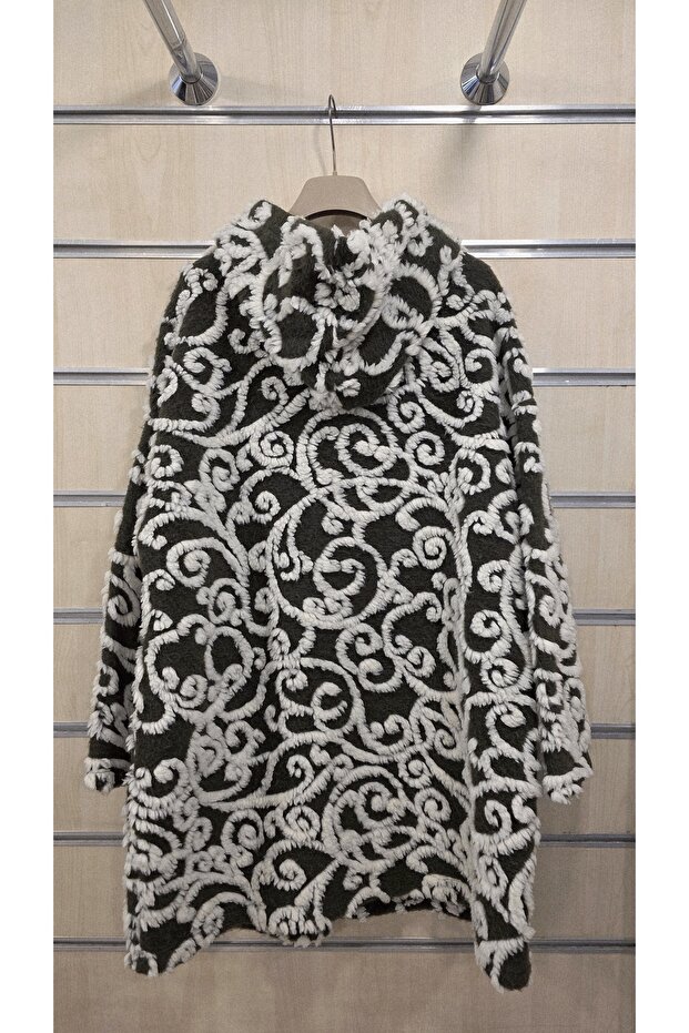 Felt Coat with Embossed Pattern - 4