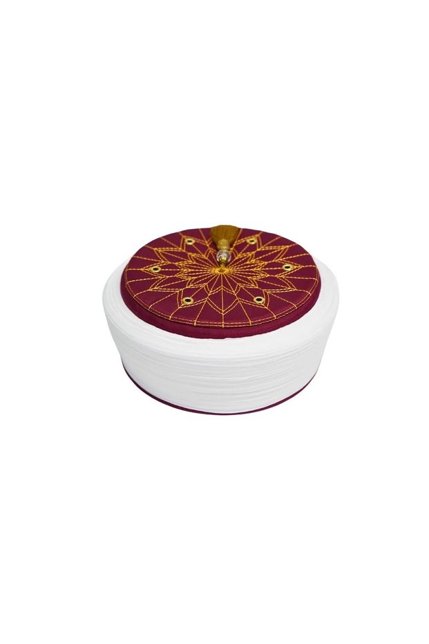 Children's Imam Turban - White Fabric - Burgundy Skullcap - Plain Wrap - Bird's Eye - 4 Meters