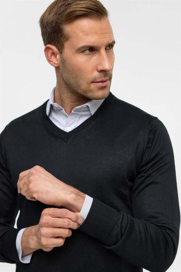 Siyah Regular Düz V Yaka Triko - 4