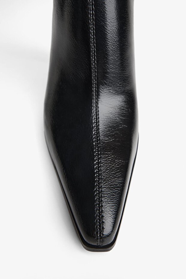 Kabartmalı topuklu bot - 4