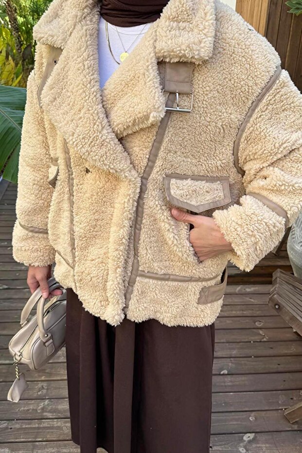 حواف أسطوانية معطف من القطيفة باللون البيج - 3